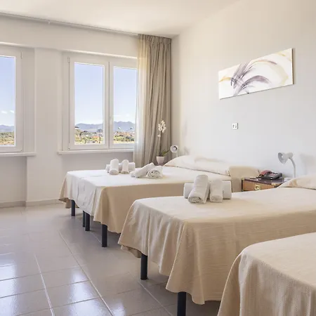 De Plam Hotel 3*
