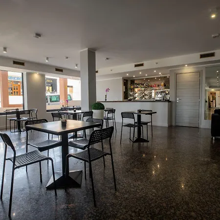 Szálloda De Plam 3*