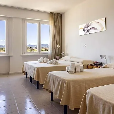 De Plam Hotel 3*