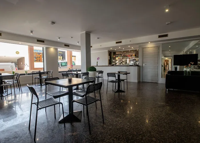 Отель De Plam 3*